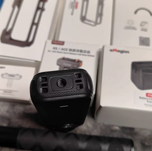 Insta360x4 air 99% 128GB accessories ដូចក្នុងរូប 385$