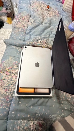 ipad air 7th 11inch(M3) 99.99%មានប្រអប់