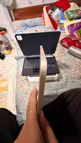ipad air 7th 11inch(M3) 99.99%មានប្រអប់