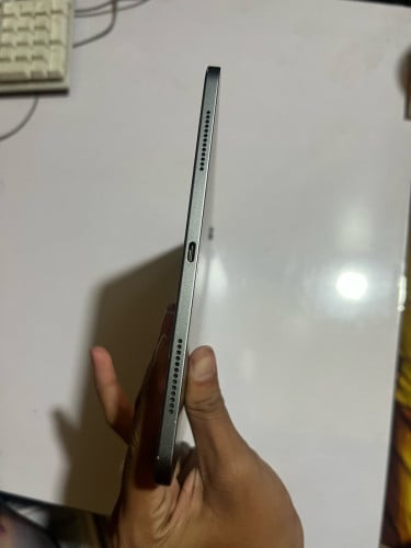 Ipad pro2018 11in ស្ទេីតិចតួច 512gសាណុំអត់ដែលគាស់មានប៊ិចapple zin