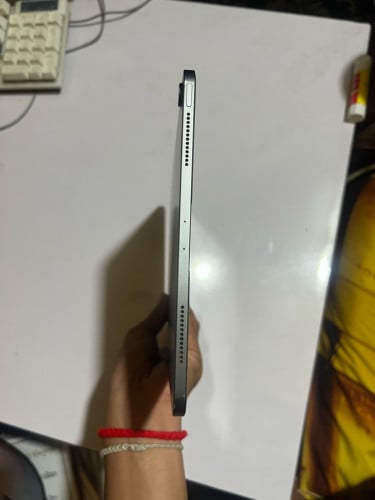 Ipad pro2018 11in ស្ទេីតិចតួច 512gសាណុំអត់ដែលគាស់មានប៊ិចapple zin