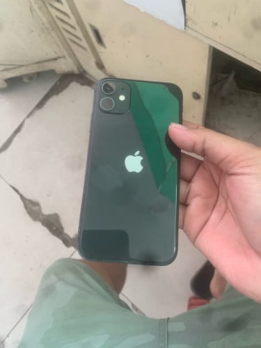 iPhone 11