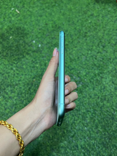 iPhone 11 ពណ៌ទឹកសណ្តែក 🍏 LLA 64GB Battery 87% 🔋 តួស្អាត 99% សំណុំហ្សីន អត់ជាប់អី