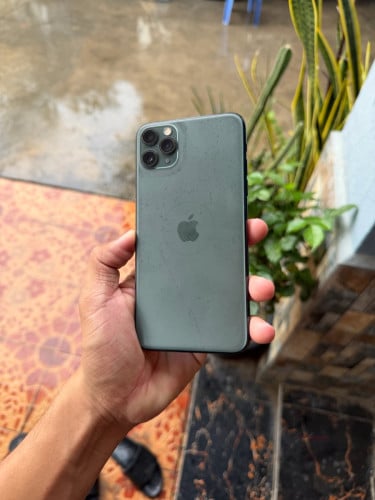iPhone 11promax 64G អេក្រង់សុិន មានស្កែន