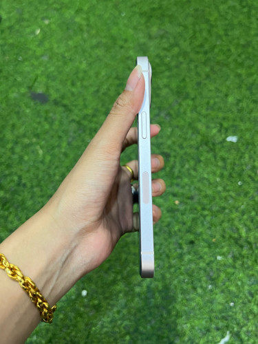 iPhone 13 ពណ៌ផ្កាឈូក 🍏 LLA 128GB  Battery 93% 🔋 តួស្អាត 99% សំណុំហ្សីន អត់ជាប់អី  (ធានា1ខែ)