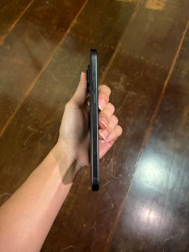 iPhone 15plus LA 128G locksim ដាក់សុីមប្រើធម្មតា 99%