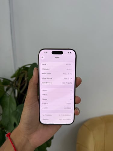 iPhone 16 pro 256G LL/A SIMLOCK ប្រើសុីមបាន2