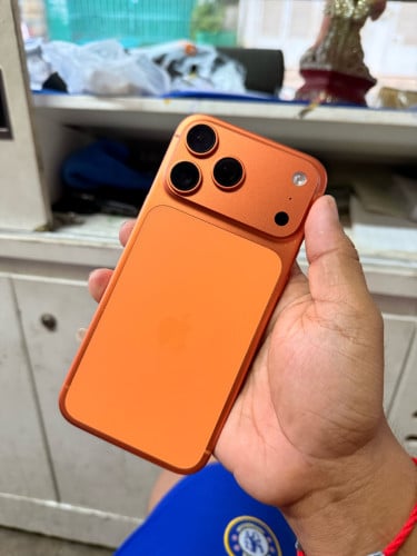 iPhone 17 pro max CH battery 98% សាណុំសុិន