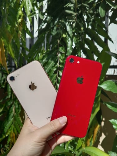 IPhone 8 លក់មួយគូ