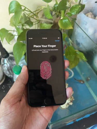 iPhone 8G 64g​ zin អត់ជាប់ លក់❤️📥