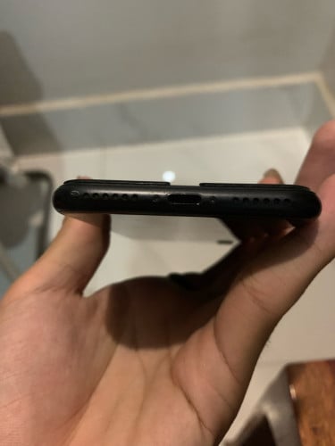 iphone Se2សុីន