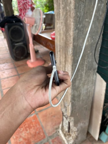 iPhone XR 64G LL/AGx no scan No camera40$ នៅភ្នំពេញ
