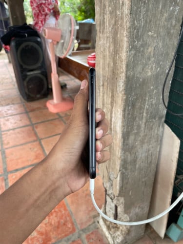 iPhone XR 64G LL/AGx no scan No camera40$ នៅភ្នំពេញ