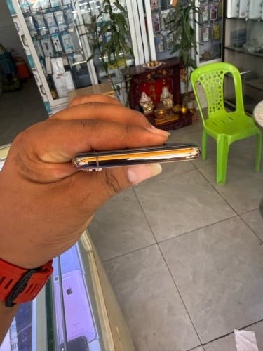 iPhone XS 256G scan សានុំសុីន