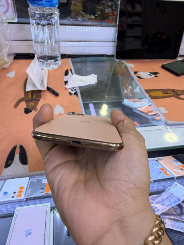 Iphone11promax 256G ZA battery 89%