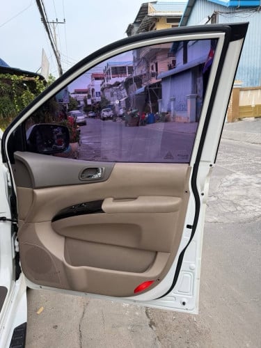 Kia Carnival 2012full option