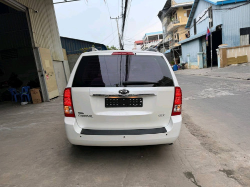 Kia Carnival 2012full option