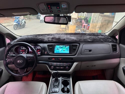 Kia Carnival 2015