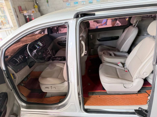 Kia Carnival 2015
