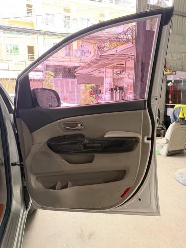 Kia Carnival 2015