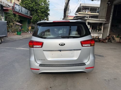 Kia Carnival 2015