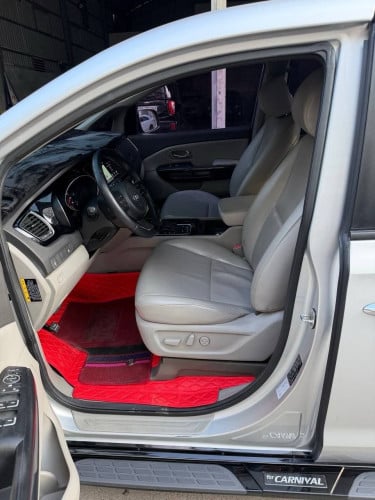 Kia Carnival 2015