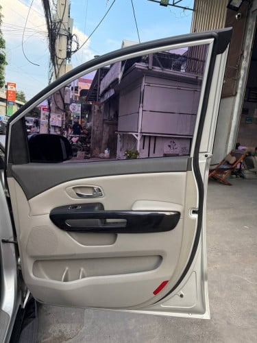 Kia Carnival 2015