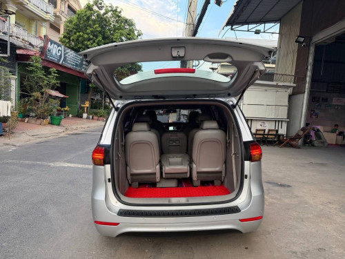 Kia Carnival 2015