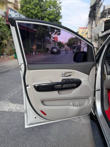 Kia Carnival 2015