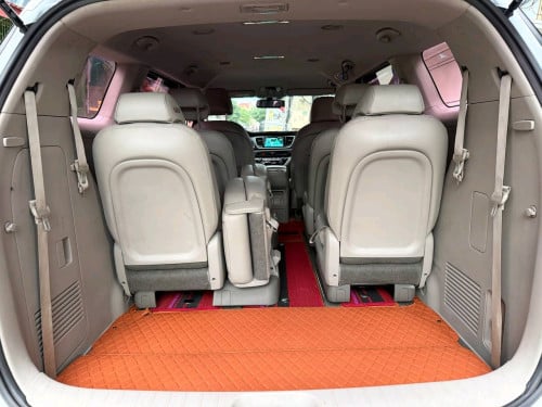 Kia Carnival 2015