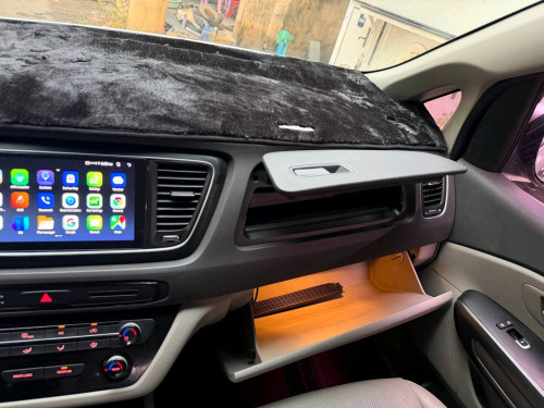 Kia Carnival 2015