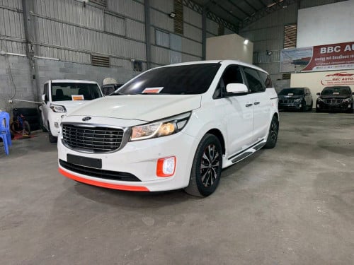 Kia Carnival 2015
