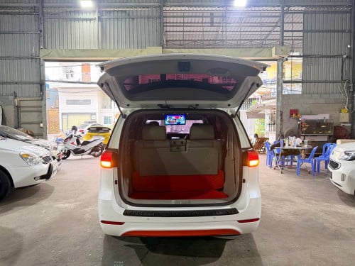 Kia Carnival 2015