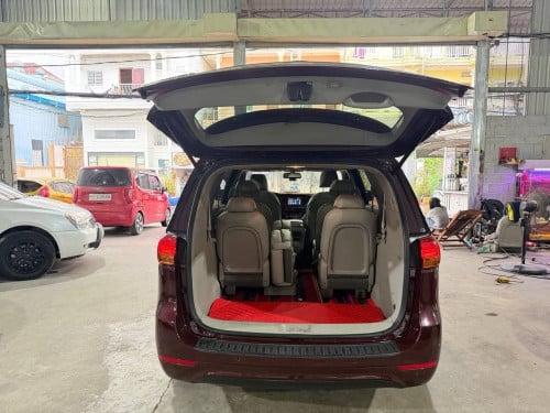 Kia Carnival 2015full option អូតូបី