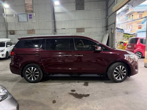 Kia Carnival 2015full option អូតូបី