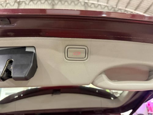 Kia Carnival 2015full option អូតូបី