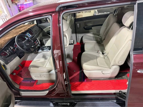 Kia Carnival 2015full option ទ្វាអូតូបី
