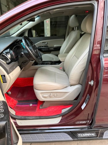 Kia Carnival 2015full option អូតូបី