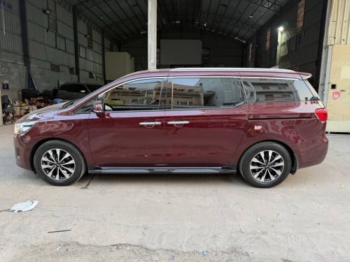 Kia Carnival 2015full option