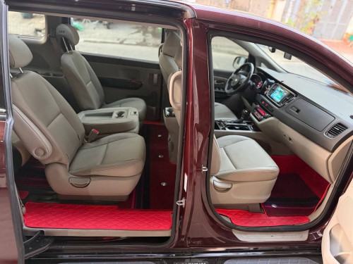 Kia Carnival 2015full option