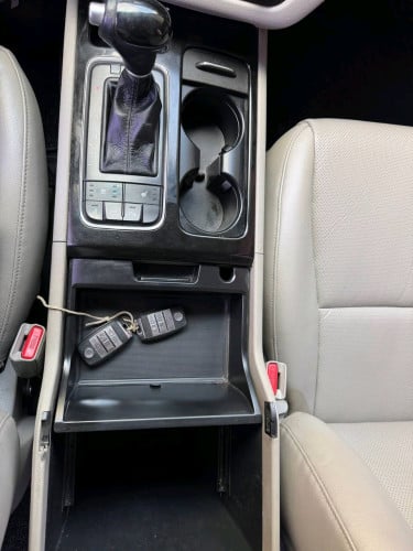 Kia Carnival 2015full option
