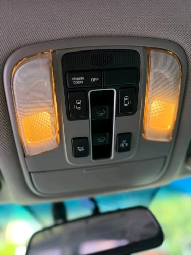 Kia Carnival 2015full option