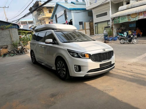 Kia Carnival 2015full option VIP