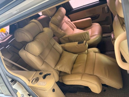 Kia Carnival 2015full option VIP