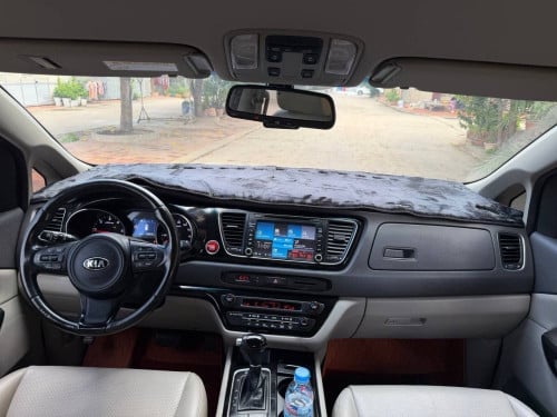 Kia Carnival 2016