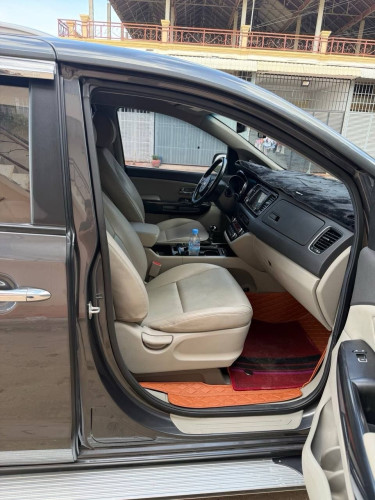 Kia Carnival 2016