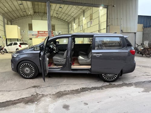 Kia Carnival 2016