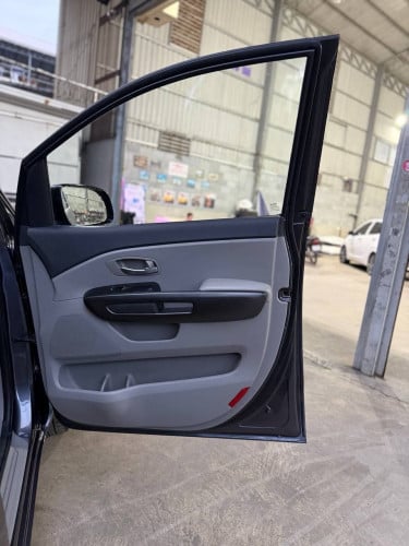Kia Carnival 2016