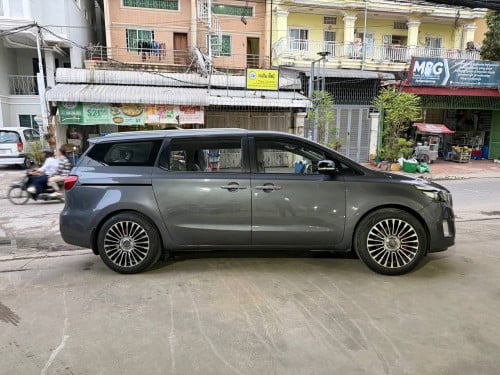 Kia Carnival 2016 Luxury