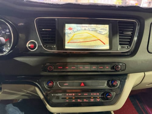 Kia Carnival 2017full option អូតូបី